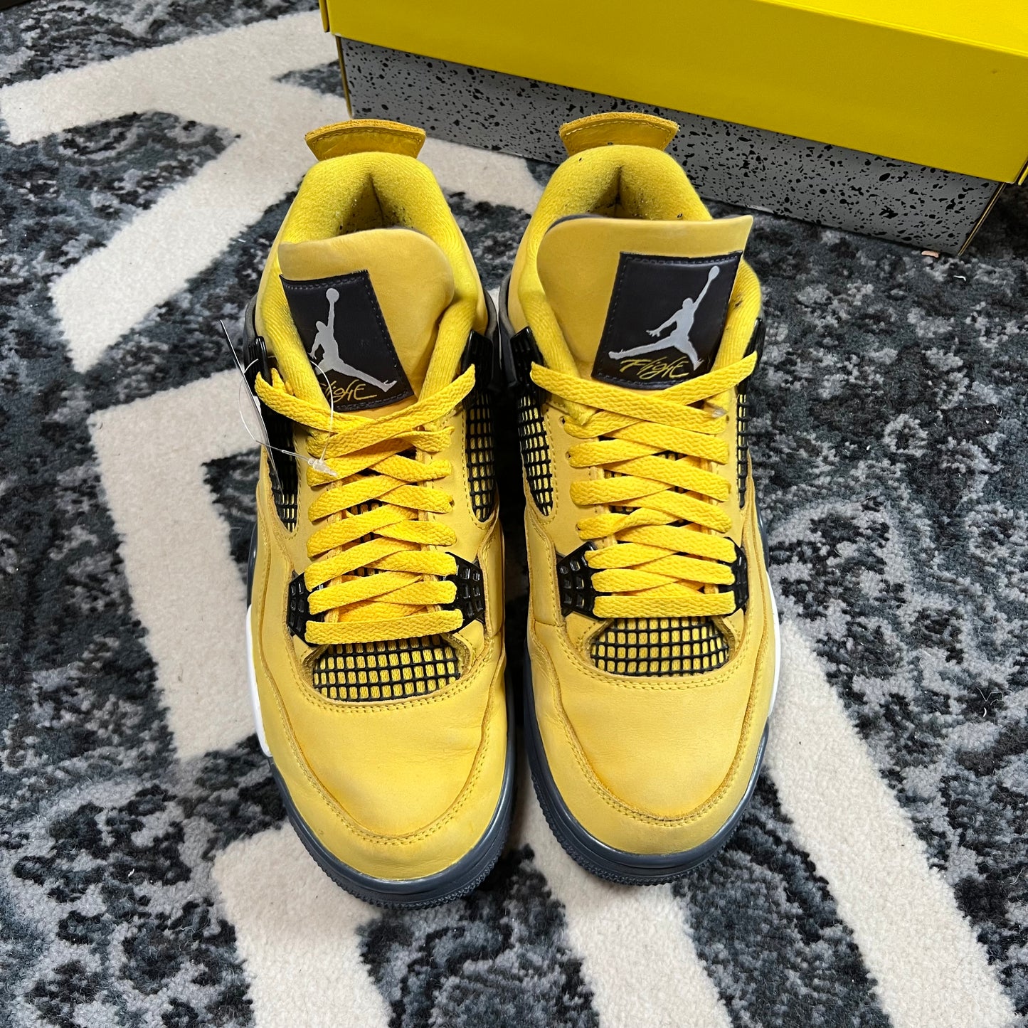 Jordan 4 Lightning (42)