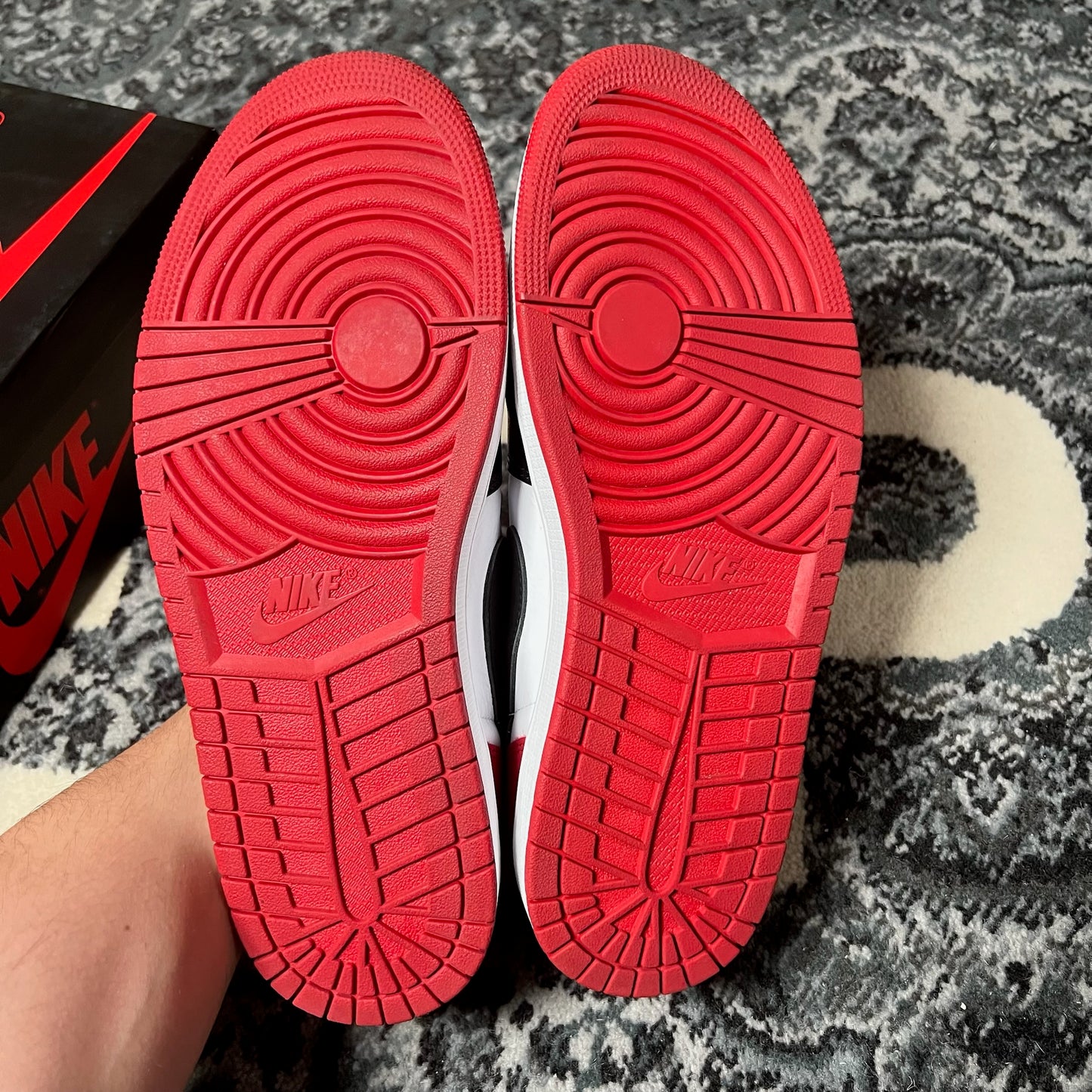 Jordan 1 low Bred Toe (45)