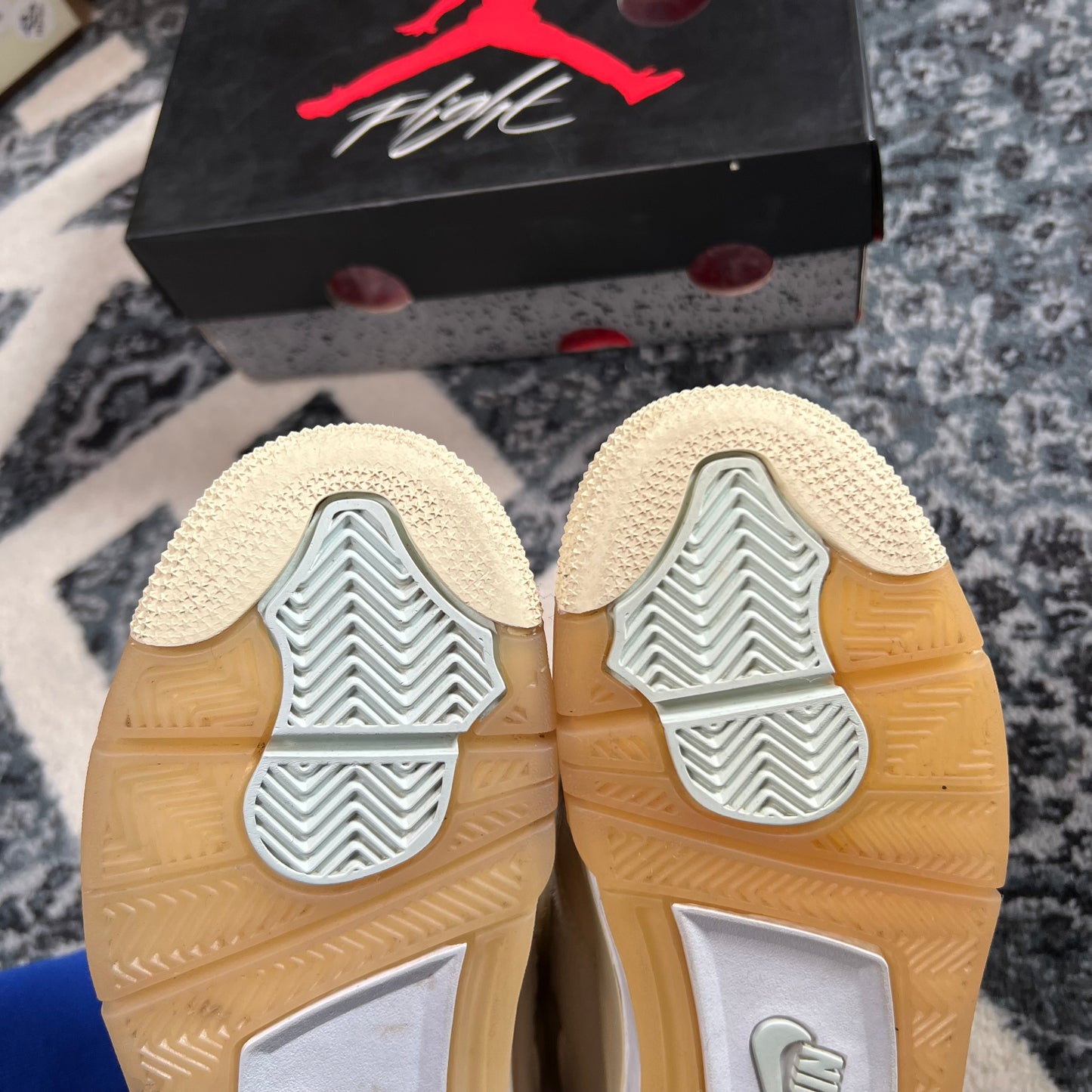 Jordan 4 Offwhite (38.5)