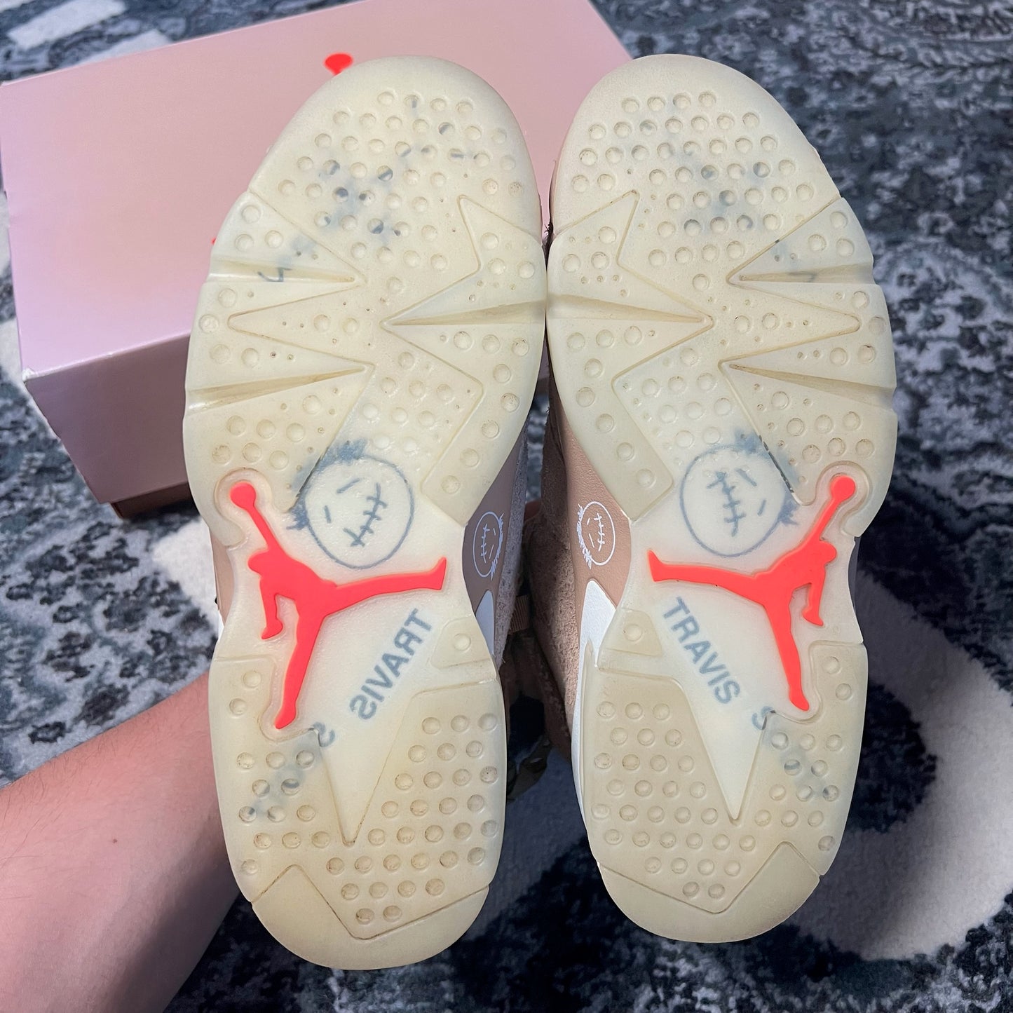 Jordan 6 Travis Scott Khaki (40)