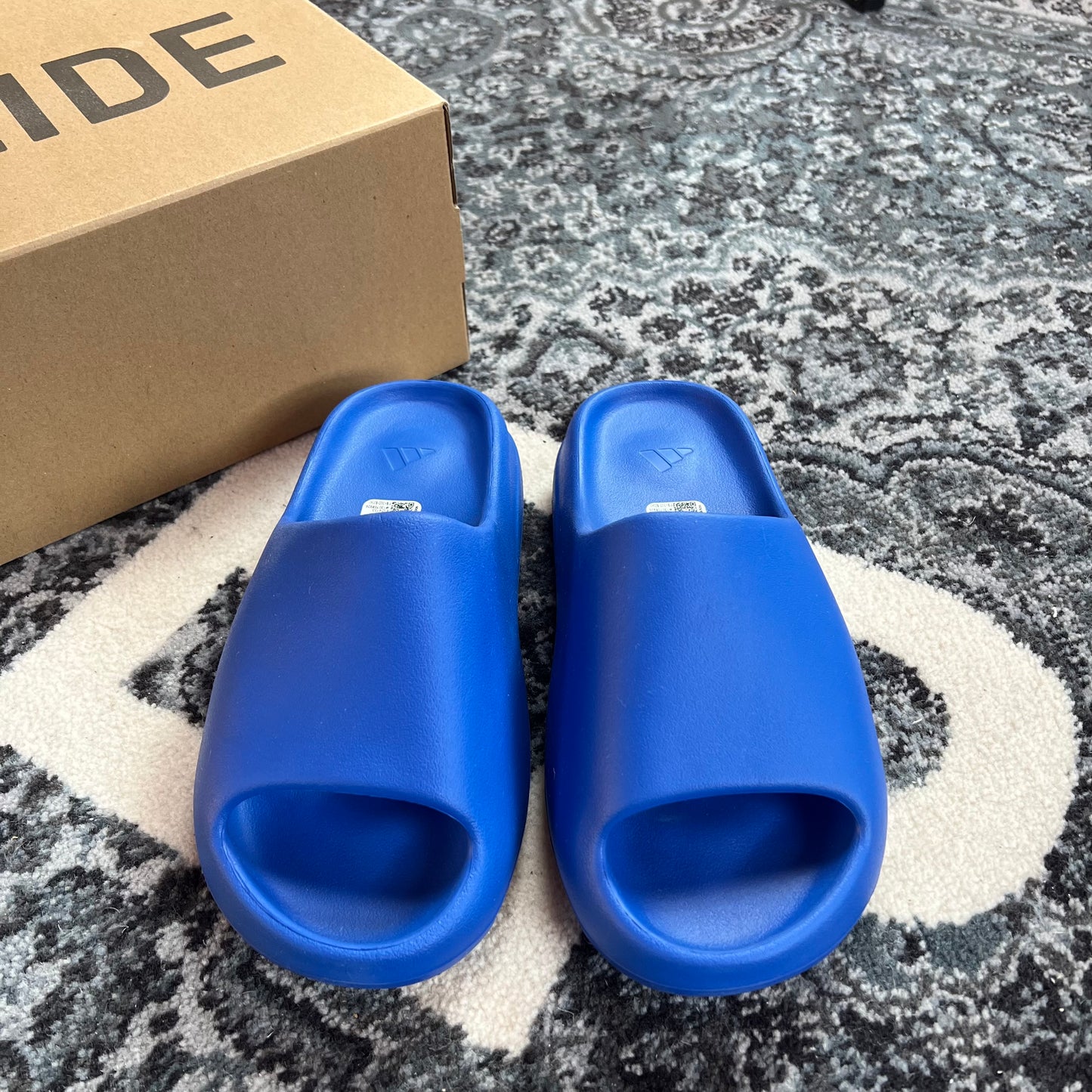 Yeezy Slide Azure (43)