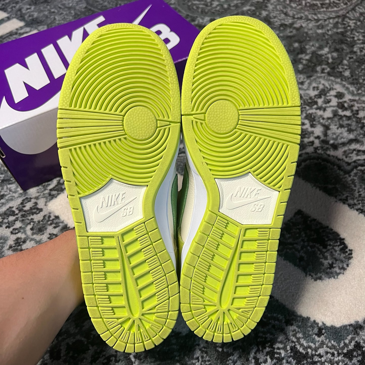 Nike SB Dunk low Green Apple (42.5)
