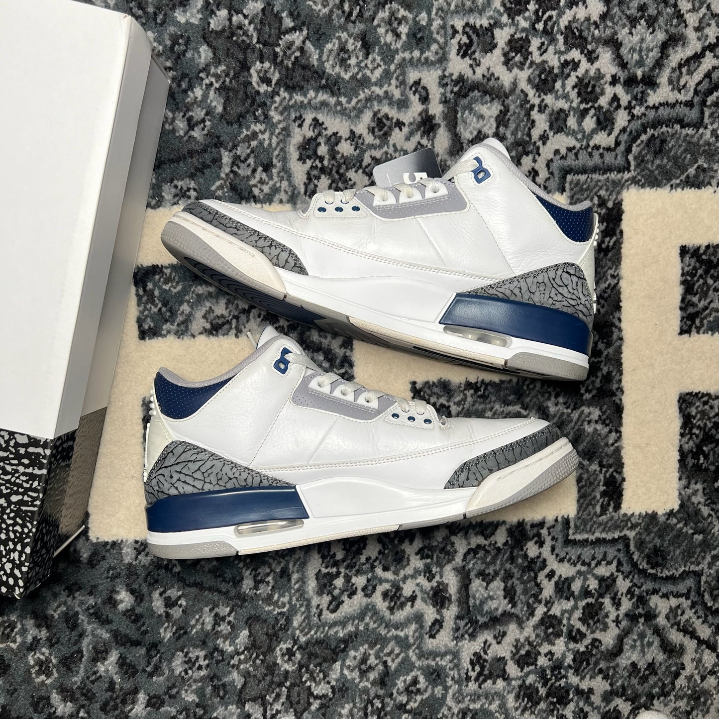 Jordan 3 Midnight Navy (45.5)