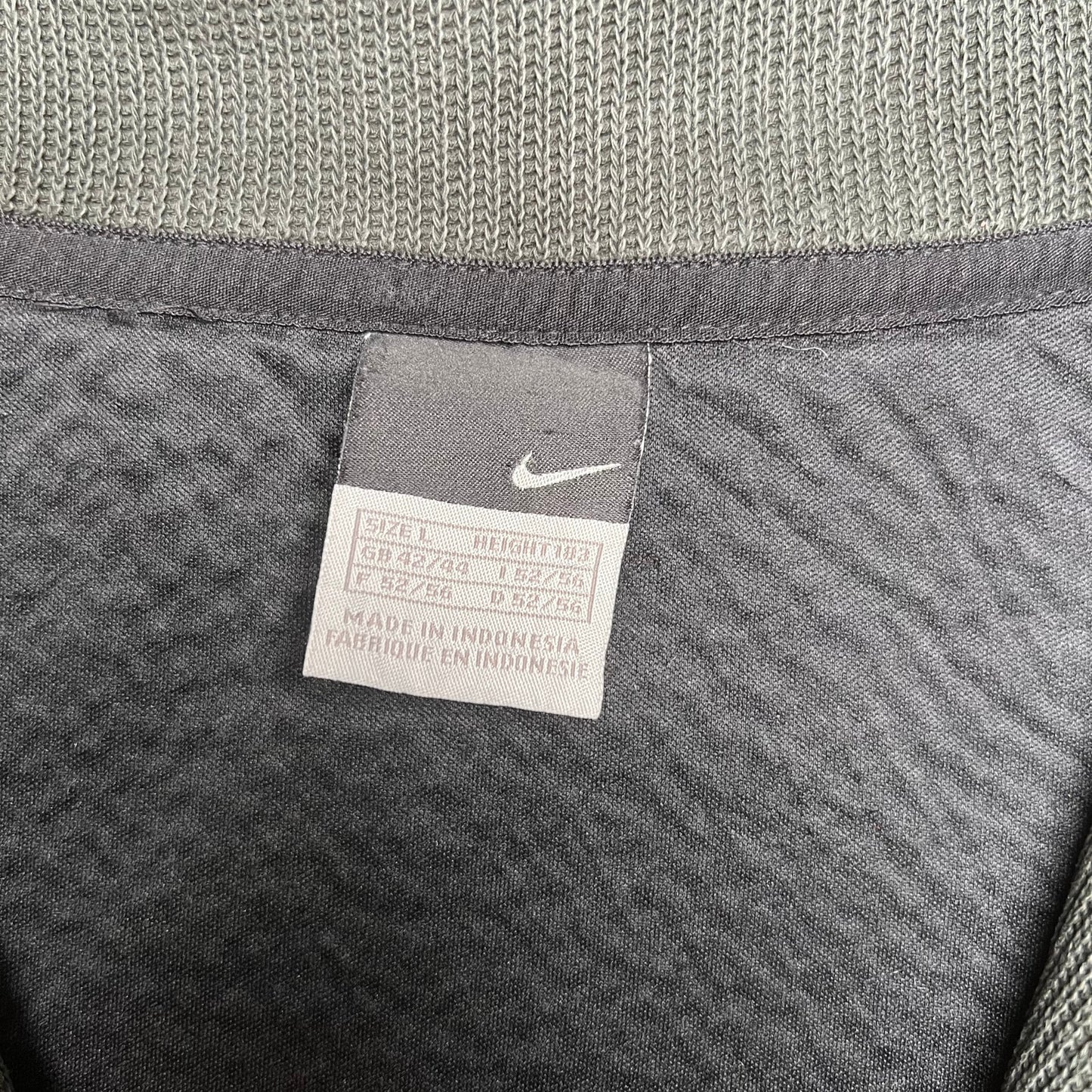 Nike Pullover (L)