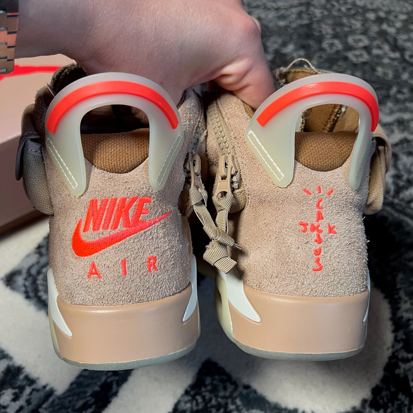 Jordan 6 Travis Scott Khaki (40)
