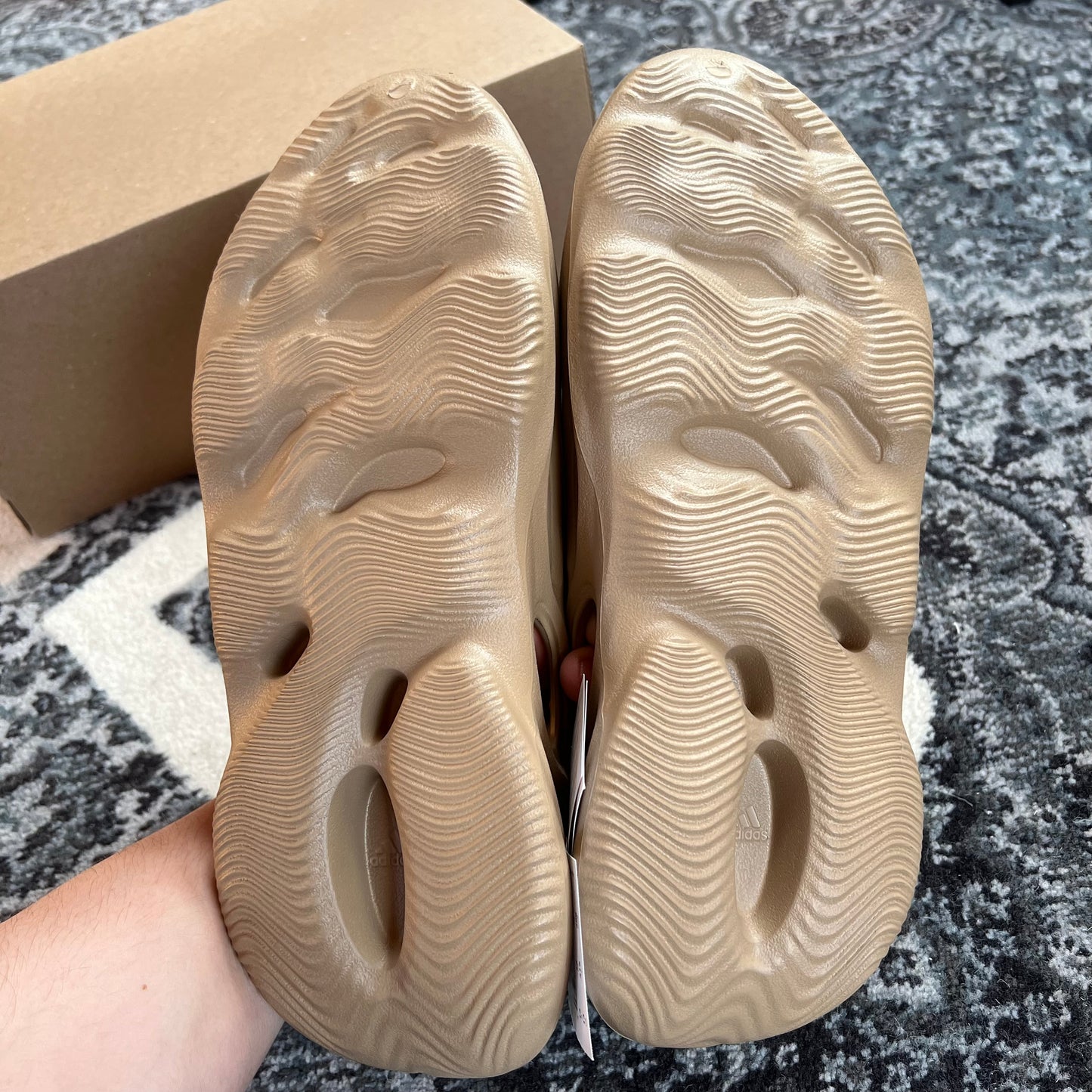 Yeezy Foam Runner (48)