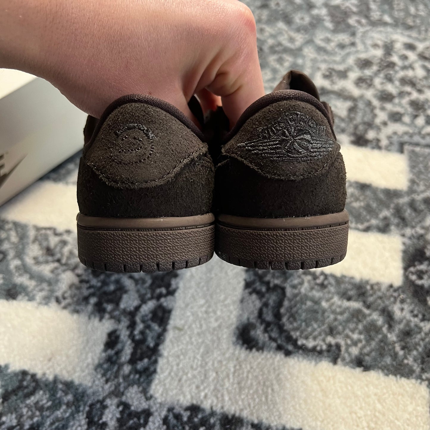 Jordan 1 low Travis Scott Velvet Brown (31)