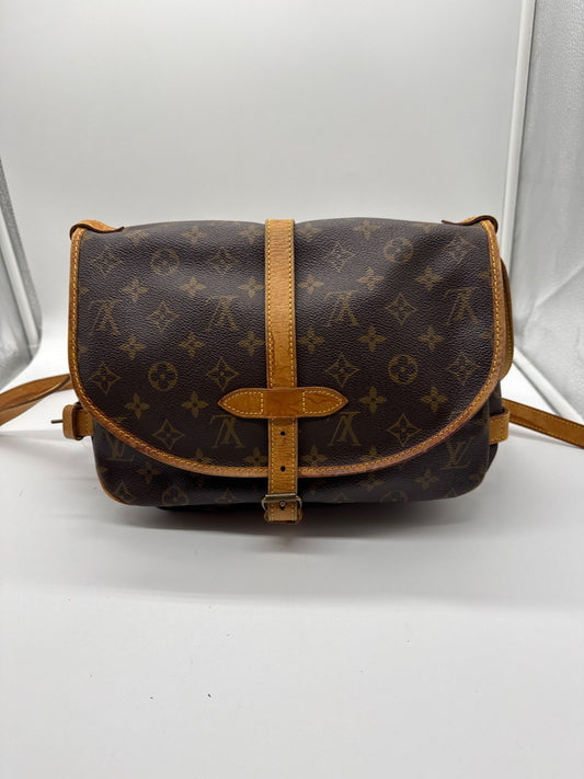 Louis Vuitton Saumur 30 Monogram Canvas FH0940