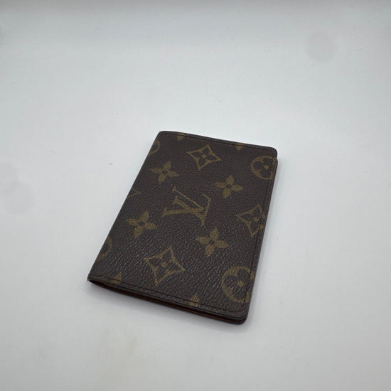 Louis Vuitton Vertical Card Case CA0964