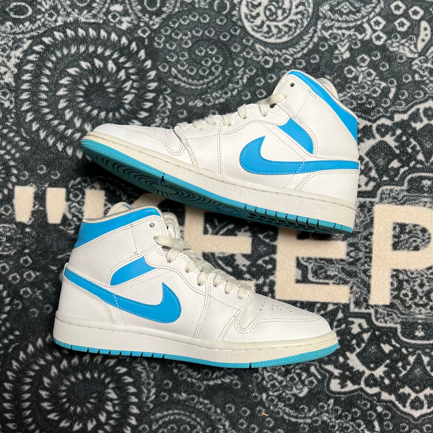 Jordan 1 Mid UNC - EU 39