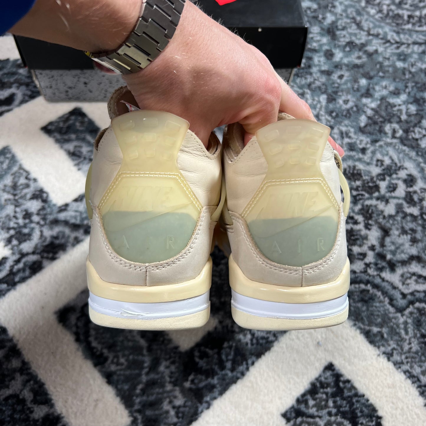 Jordan 4 Offwhite (38.5)