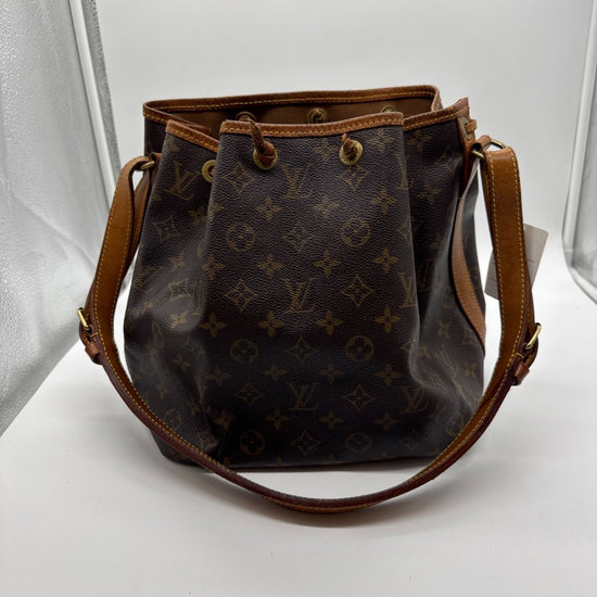 Louis Vuitton Petit Noé Monogram Canvas AR0976