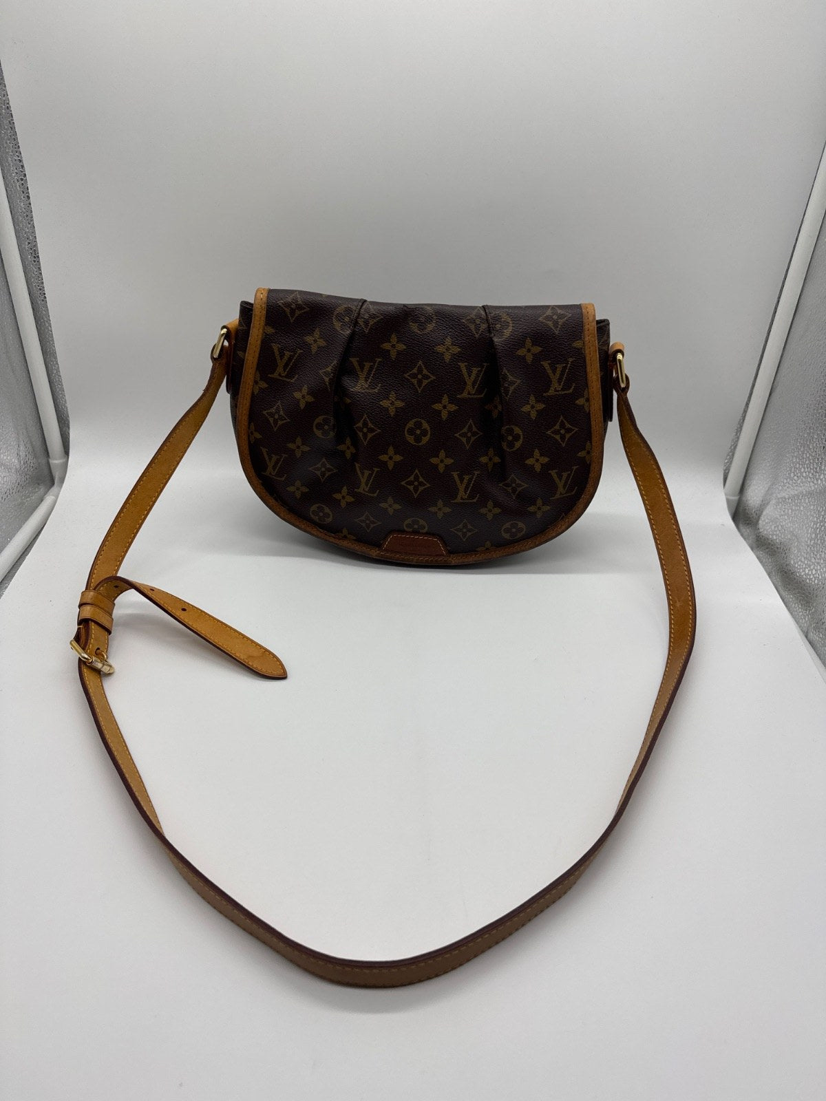 Louis Vuitton Menilmontant Monogram Canvas PM CA4104
