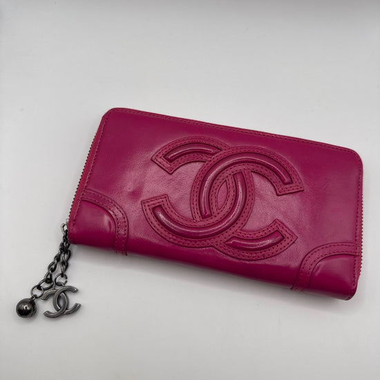 Chanel CC Timeless Lambskin Zipped Wallet Pink