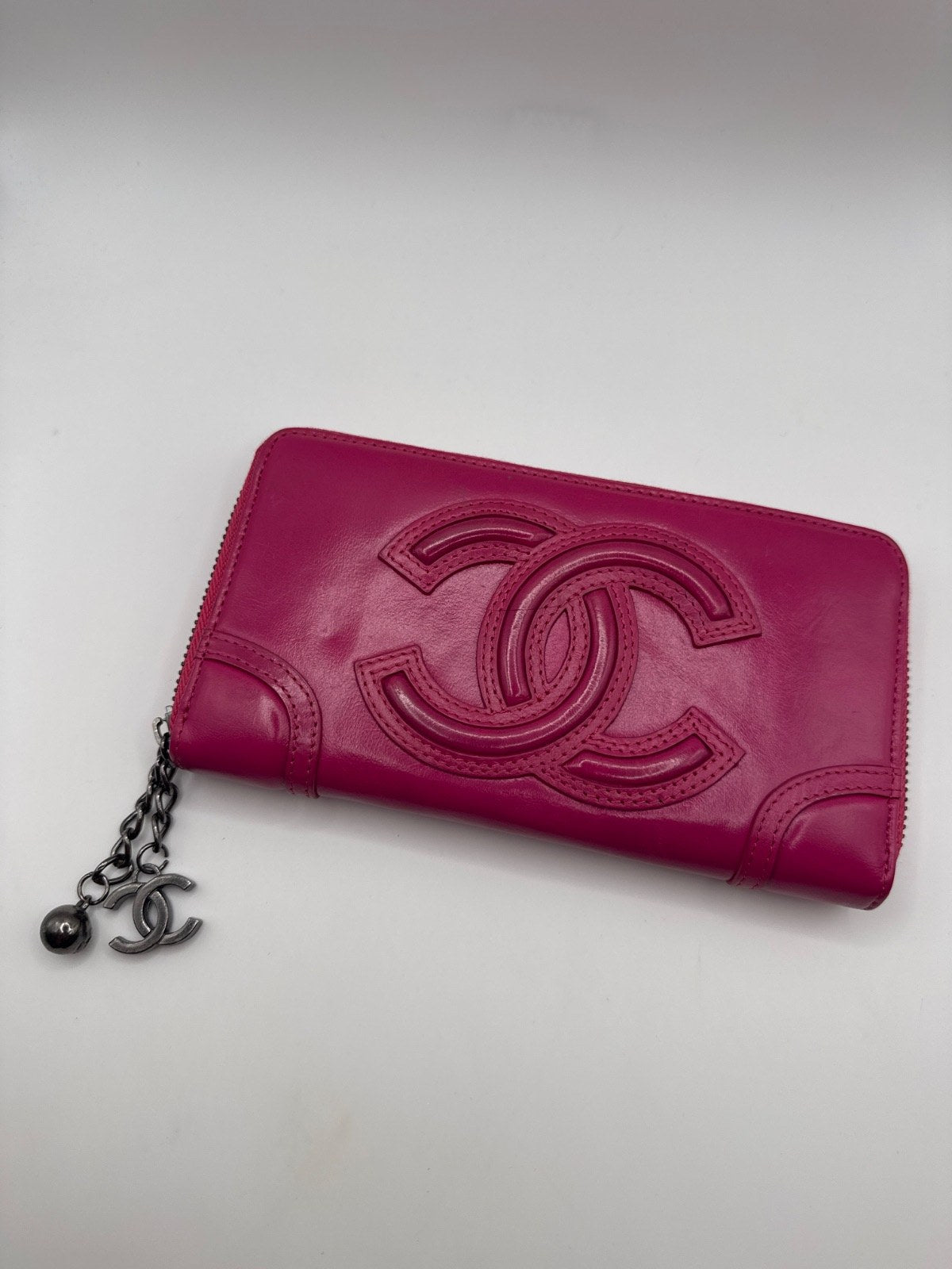 Chanel CC Timeless Lambskin Zipped Wallet Pink