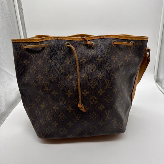 Louis Vuitton Petit Noé Monogram Canvas 894