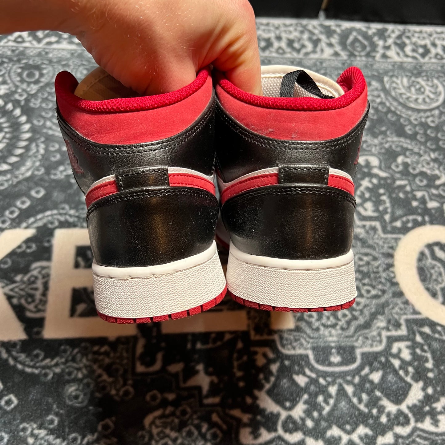 Jordan 1 Mid Black Gym Red - EU 38.5