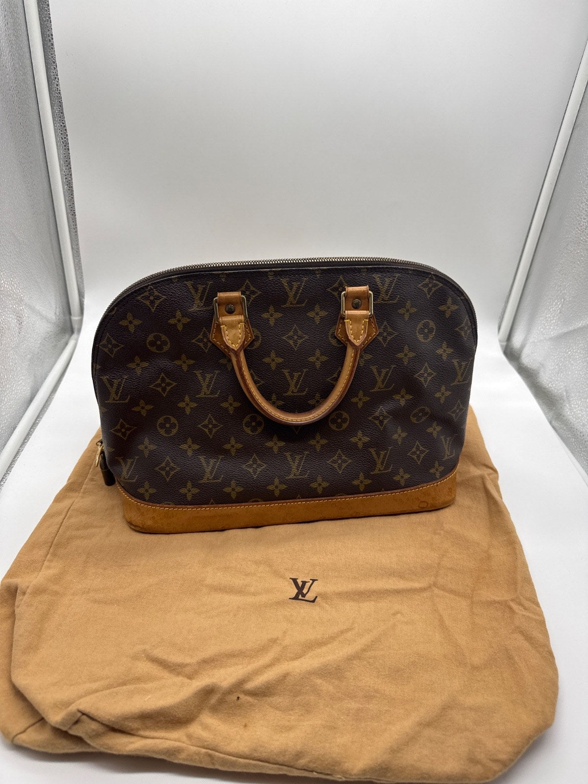 Louis Vuitton Alma PM VI0954