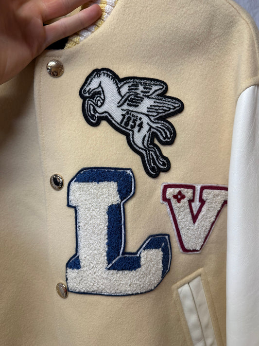 Louis Vuitton x Kim Jones SS14 Gaston „V“ Logo