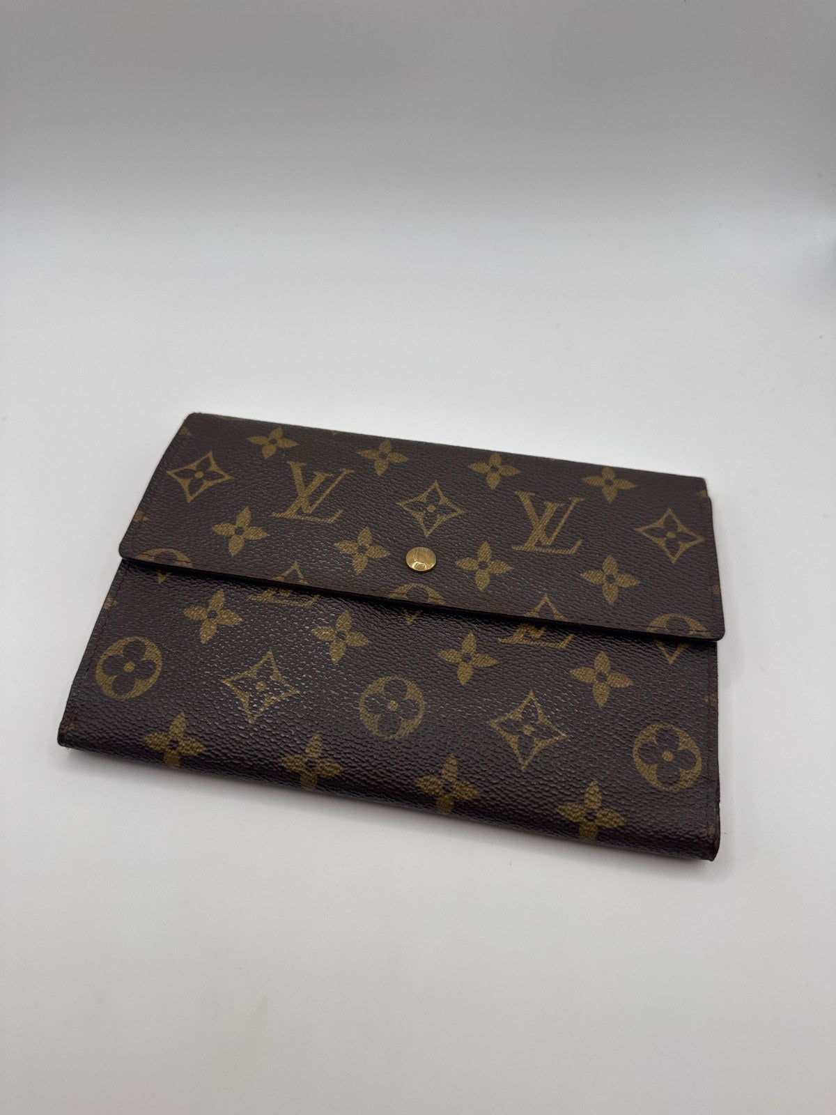 Louis Vuitton Porte-Trésor International Wallet Monogram Canvas CA0957