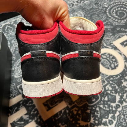 Jordan 1 Mid Black Gym Red - EU 38.5