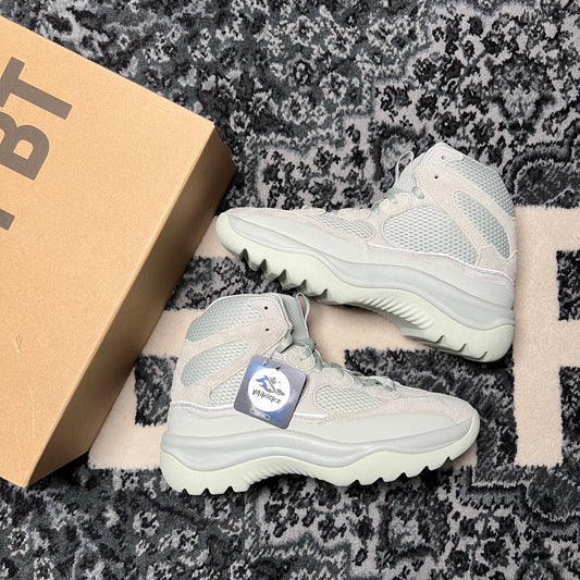 Yeezy Boot Salt (42)