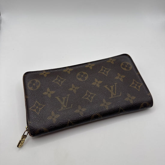 Louis Vuitton Zip-Around Longwallet Monogram Canvas CA0056