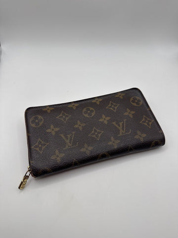 Louis Vuitton Zip-Around Longwallet Monogram Canvas CA0056