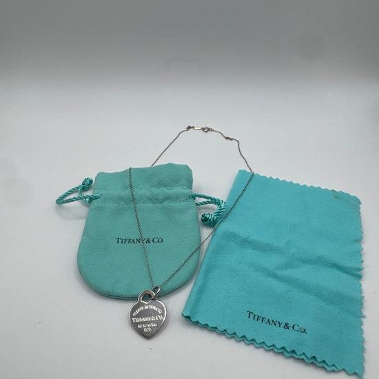 Tiffany & co. Return to Tiffany Heart Pendant Silver Necklace