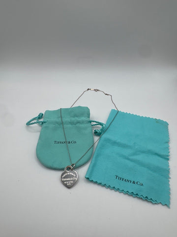 Tiffany & co. Return to Tiffany Heart Pendant Silver Necklace