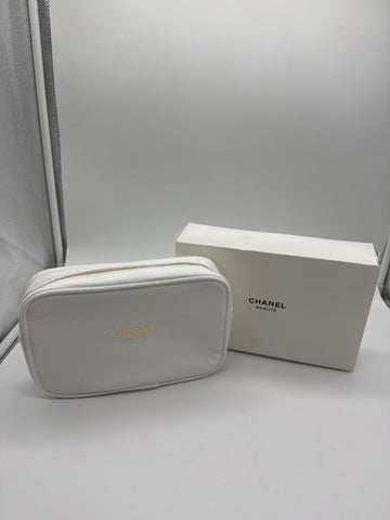 Chanel Beauté Pouch White