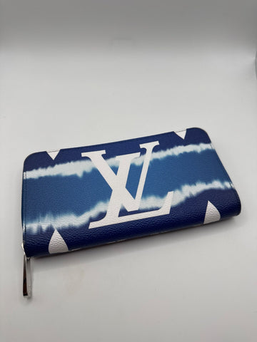 Louis Vuitton Zippy Wallet Monogram Giant Tie-Dye Blue GT1200
