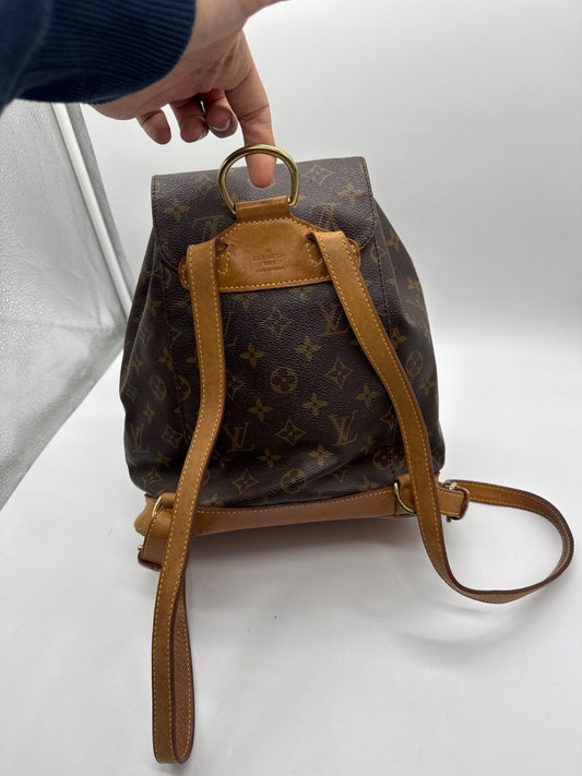 Louis Vuitton Montsouris MM SP0939