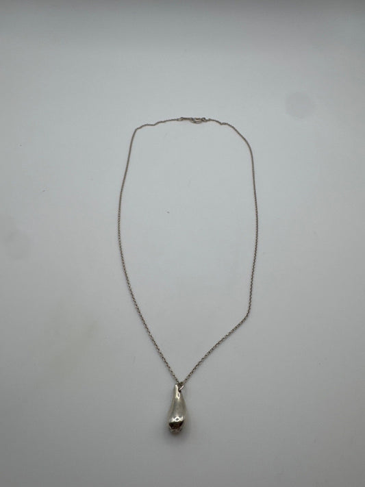 Tiffany & Co. Elsa Peretti Teardrop Silver Necklace