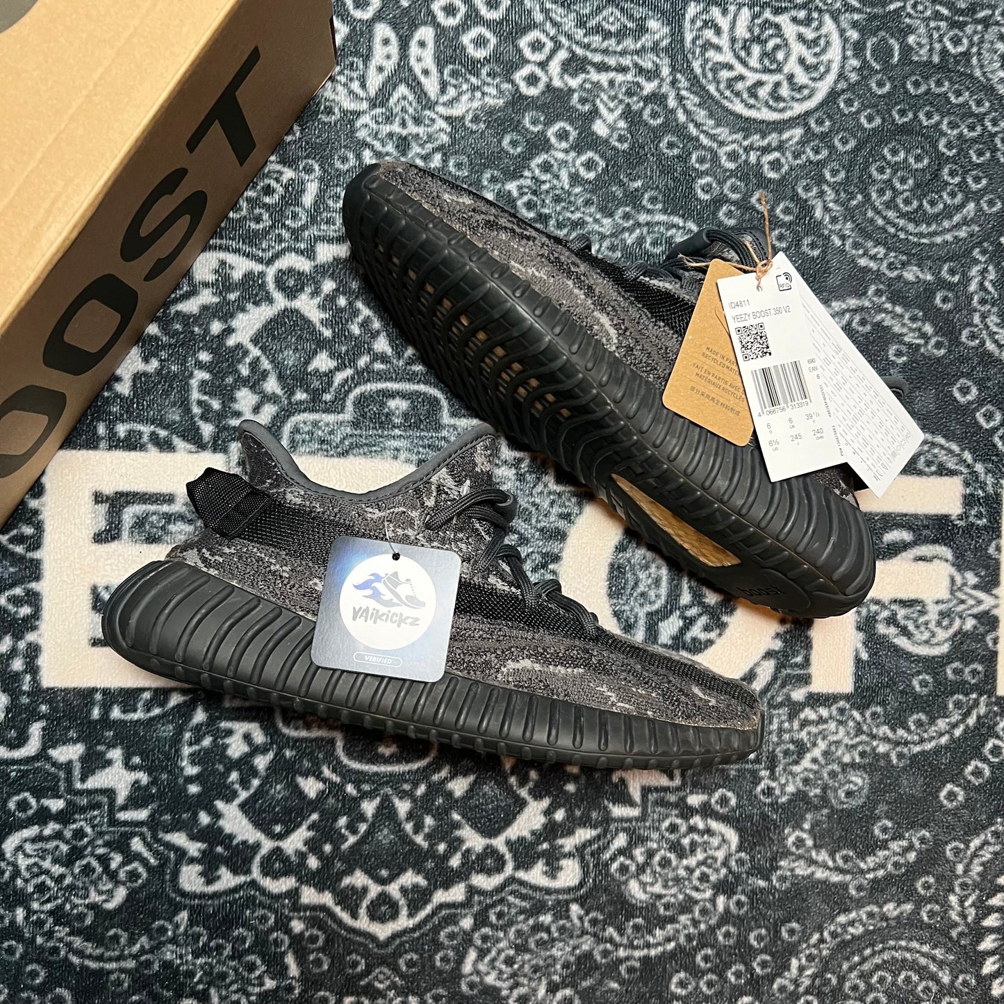 Yeezy 350 Dark Salt - EU 39