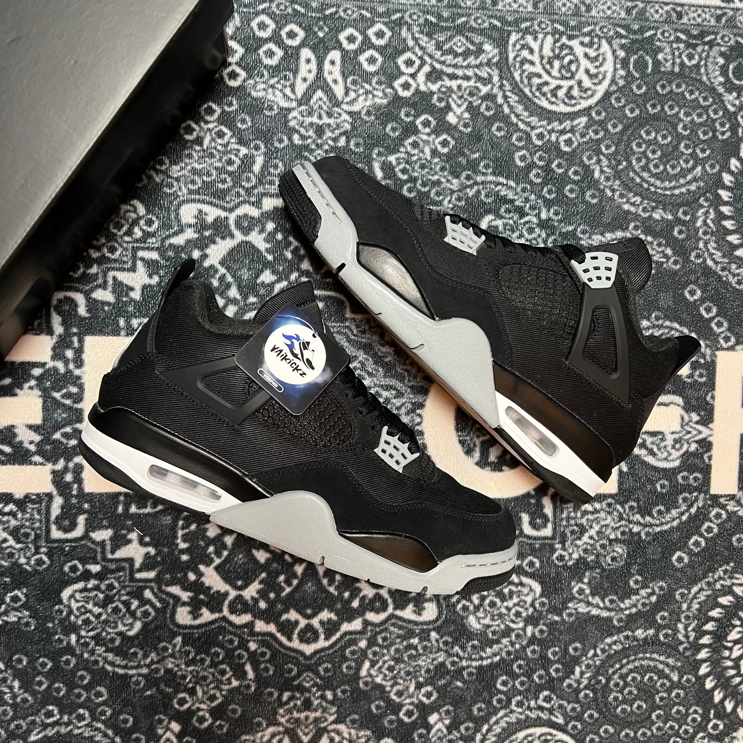 Jordan 4 Black Canvas - EU 43