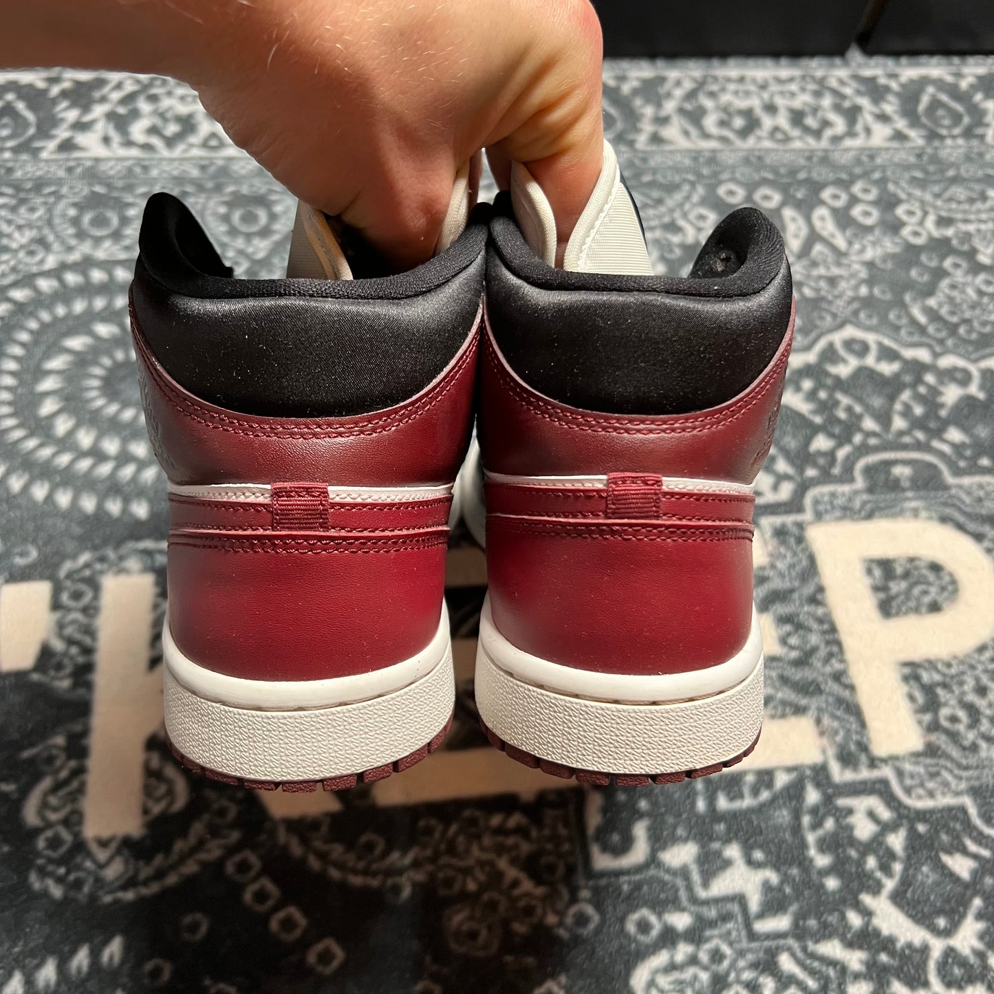 Jordan 1 Mid SE Dark Beetroot - EU 39