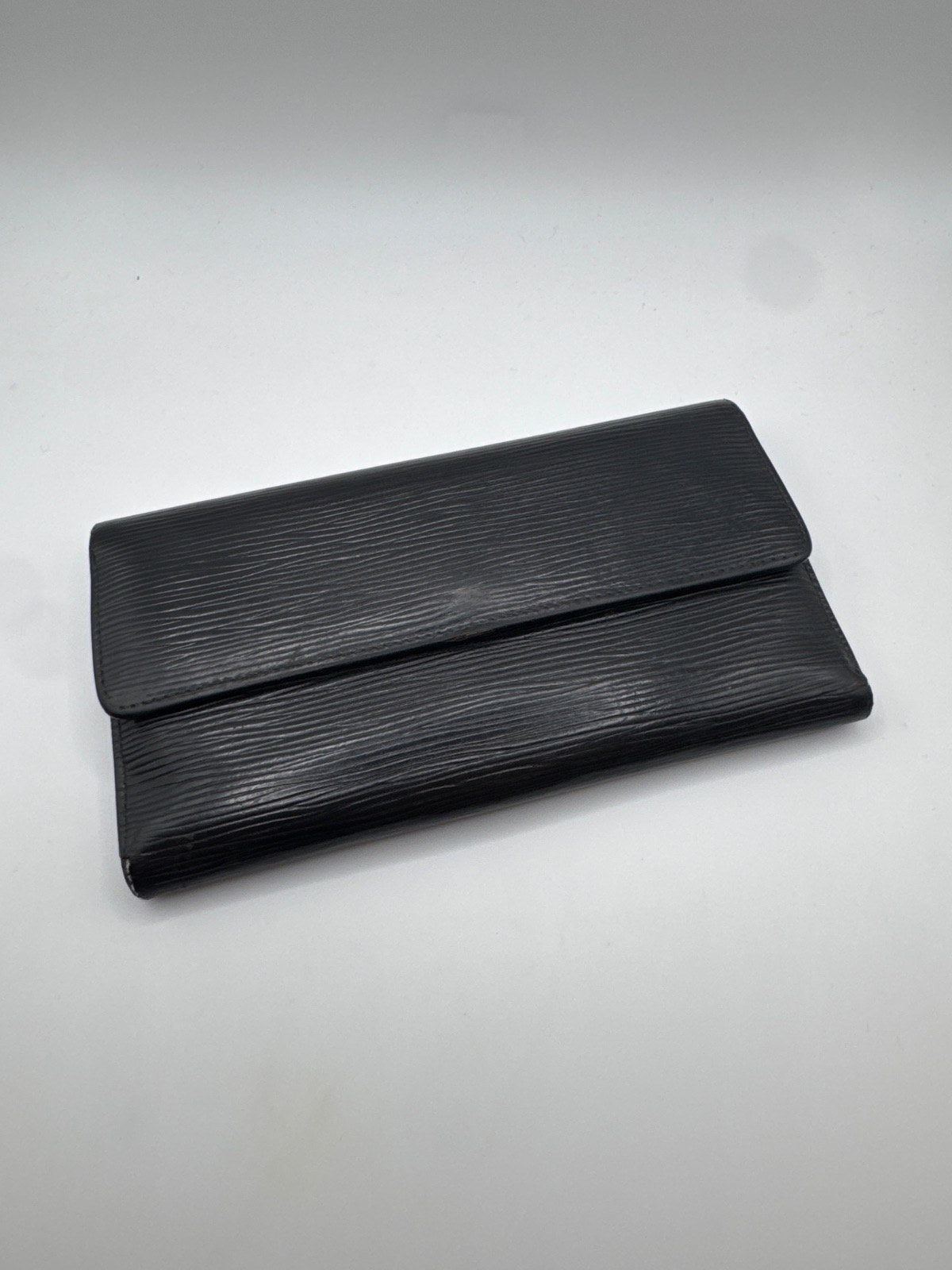 Louis Vuitton Porte-Trésor International Wallet Epi Black TH1028