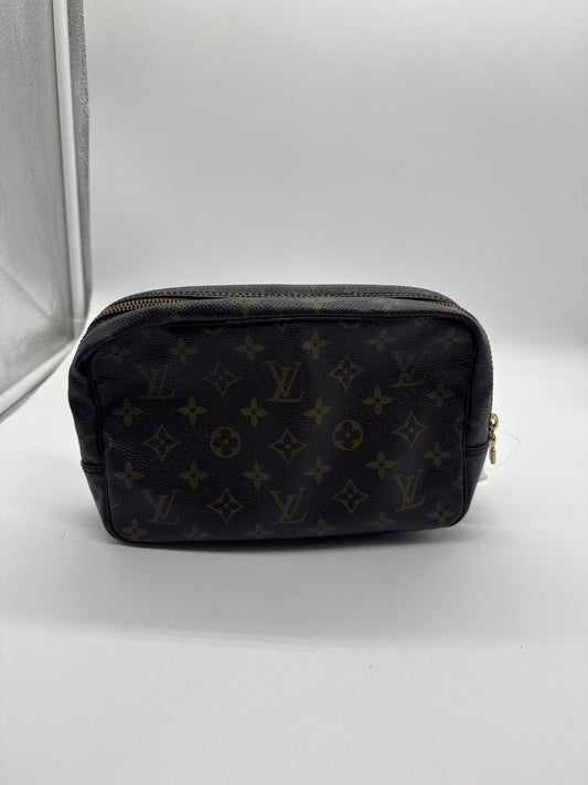 Louis Vuitton Monogram Trousse Toilette 23 882 TH