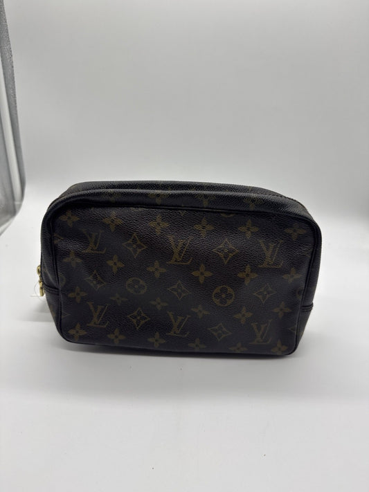 Louis Vuitton Monogram Trousse Toilette 23 882 TH