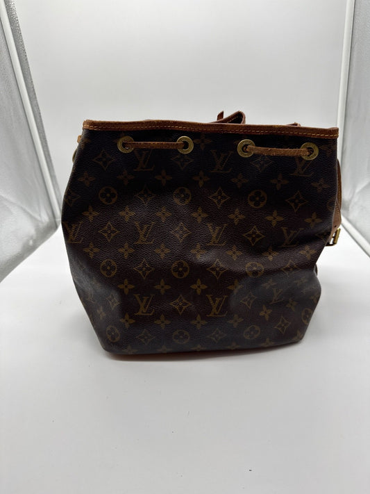 Louis Vuitton Petit Noé Monogram Canvas AR0976