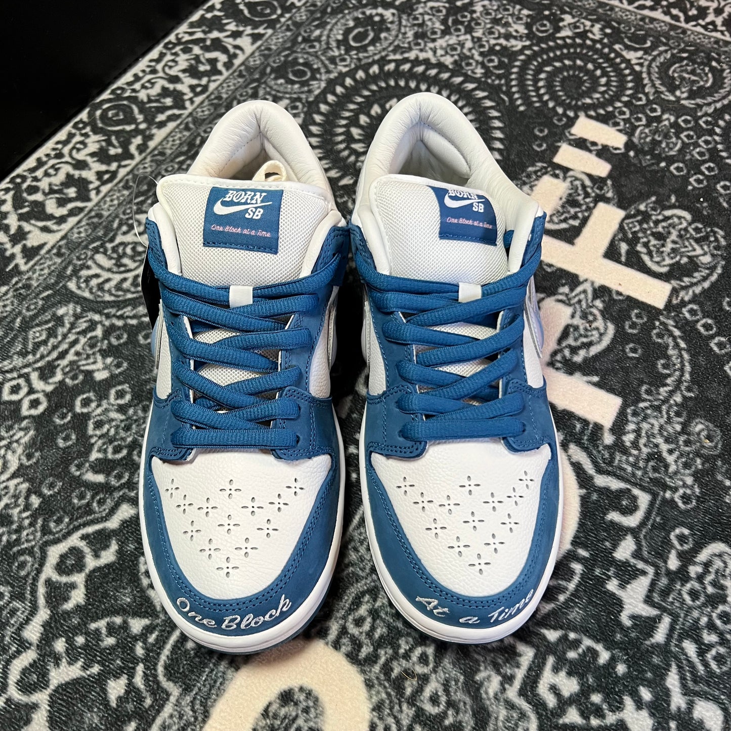 Nike SB Dunk low Born x Raised - EU 42