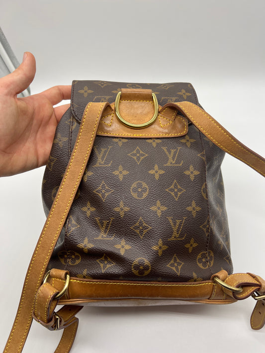 Louis Vuitton Montsouris MM SP0948