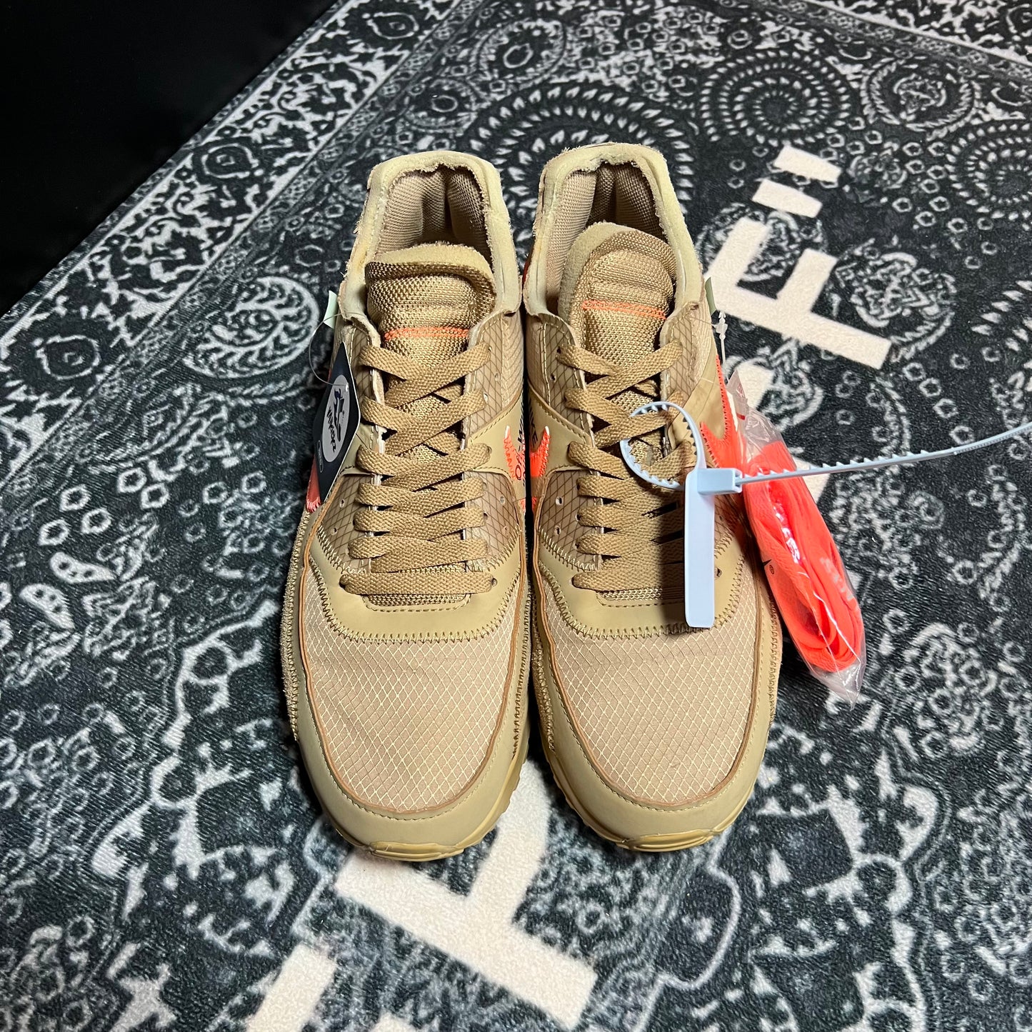 Nike Offwhite Airmax Brown - EU 45