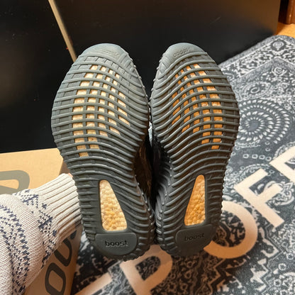 Yeezy 350 Dark Salt - EU 39