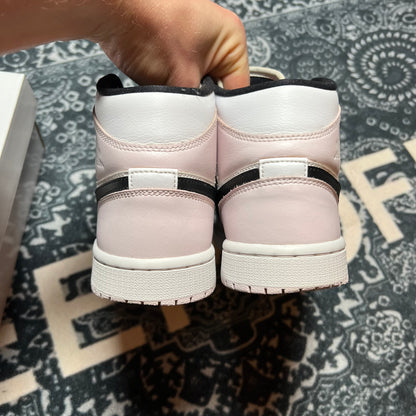 Jordan 1 Mid Barely Rose - EU 37.5