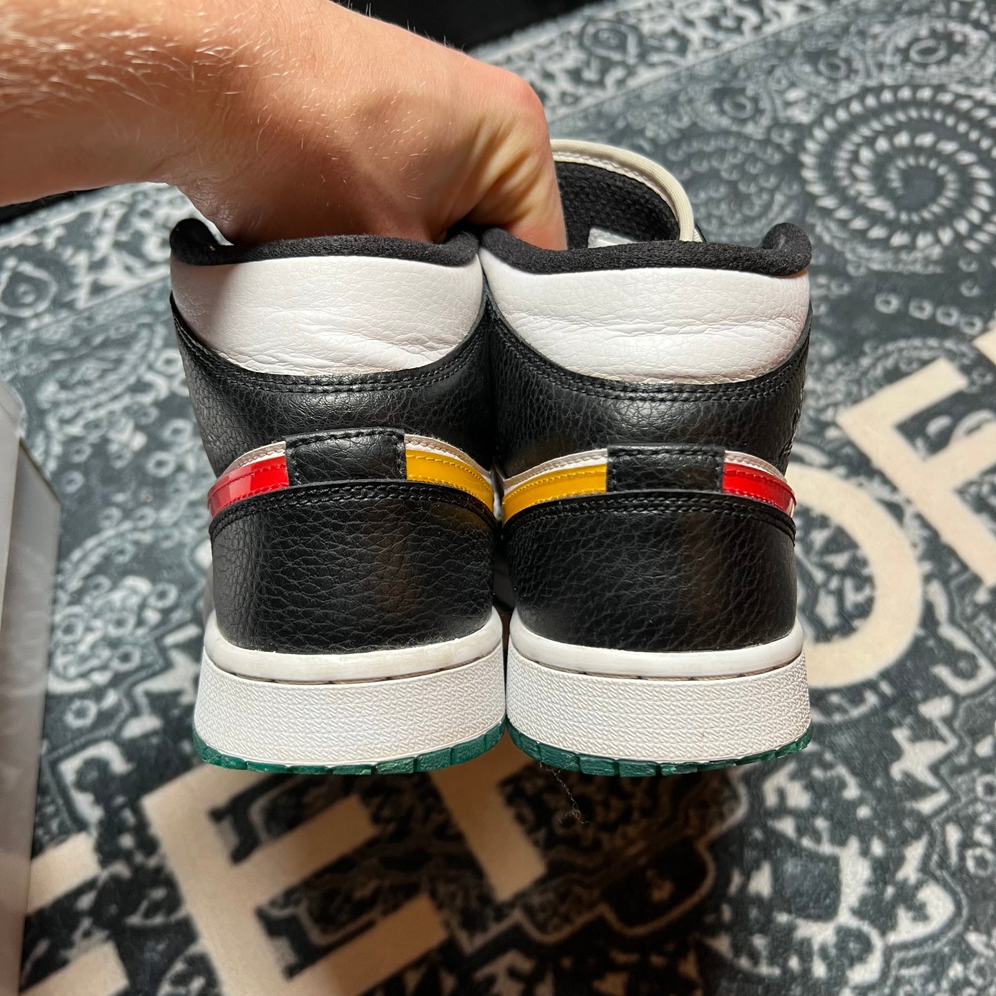 Jordan 1 Mid Alternate Swoosh - EU 38.5