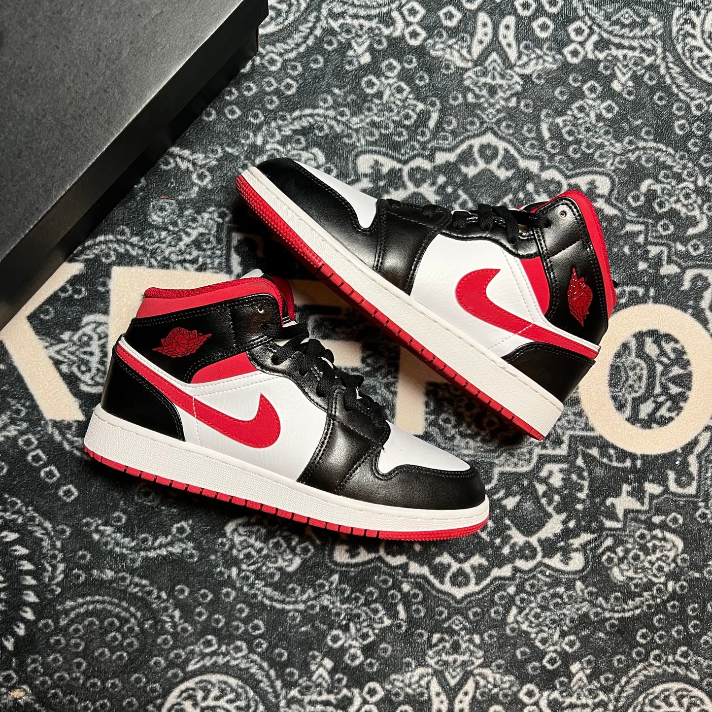 Jordan 1 Mid Black Gym Red - EU 38.5