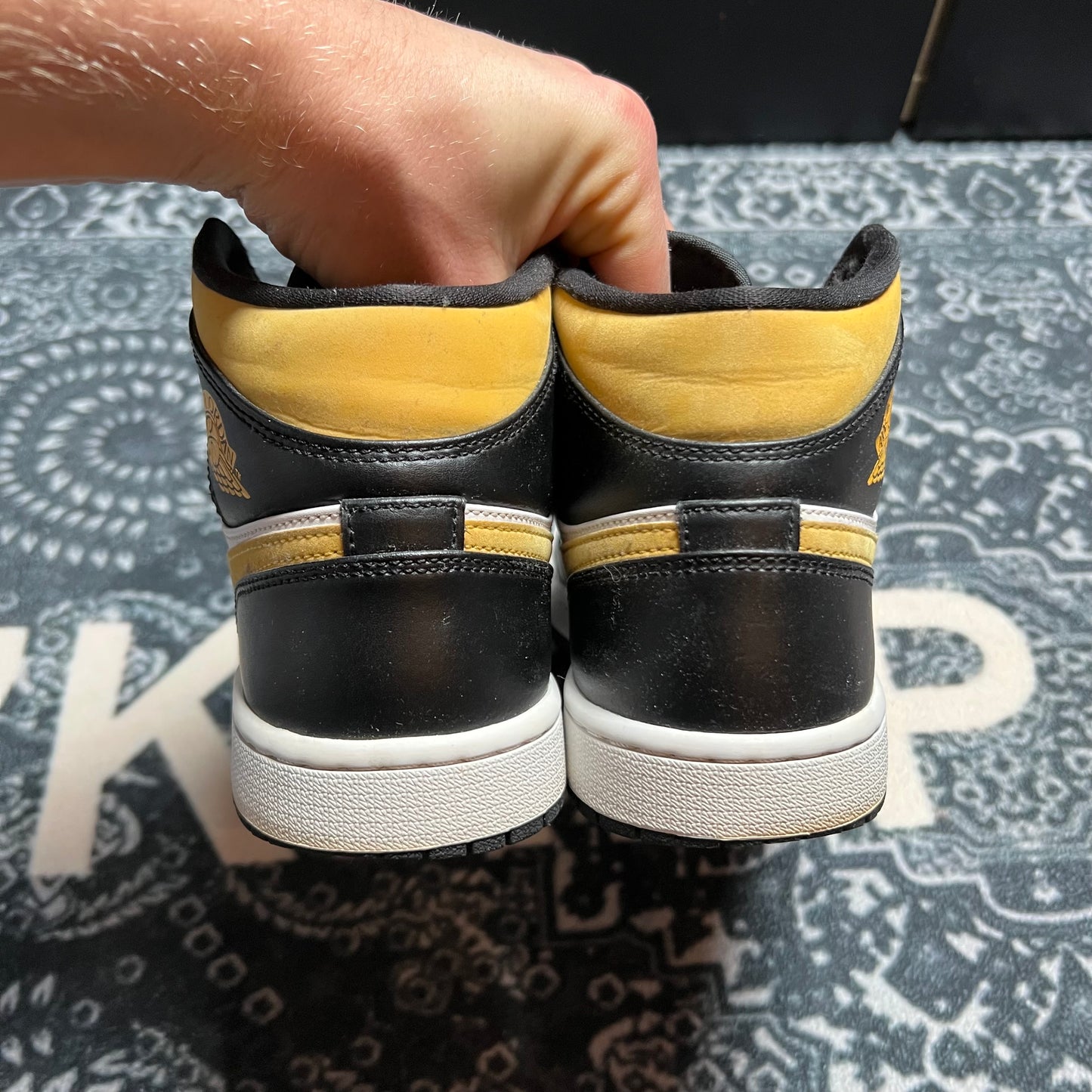 Jordan 1 Mid White Pollen - EU 40.5