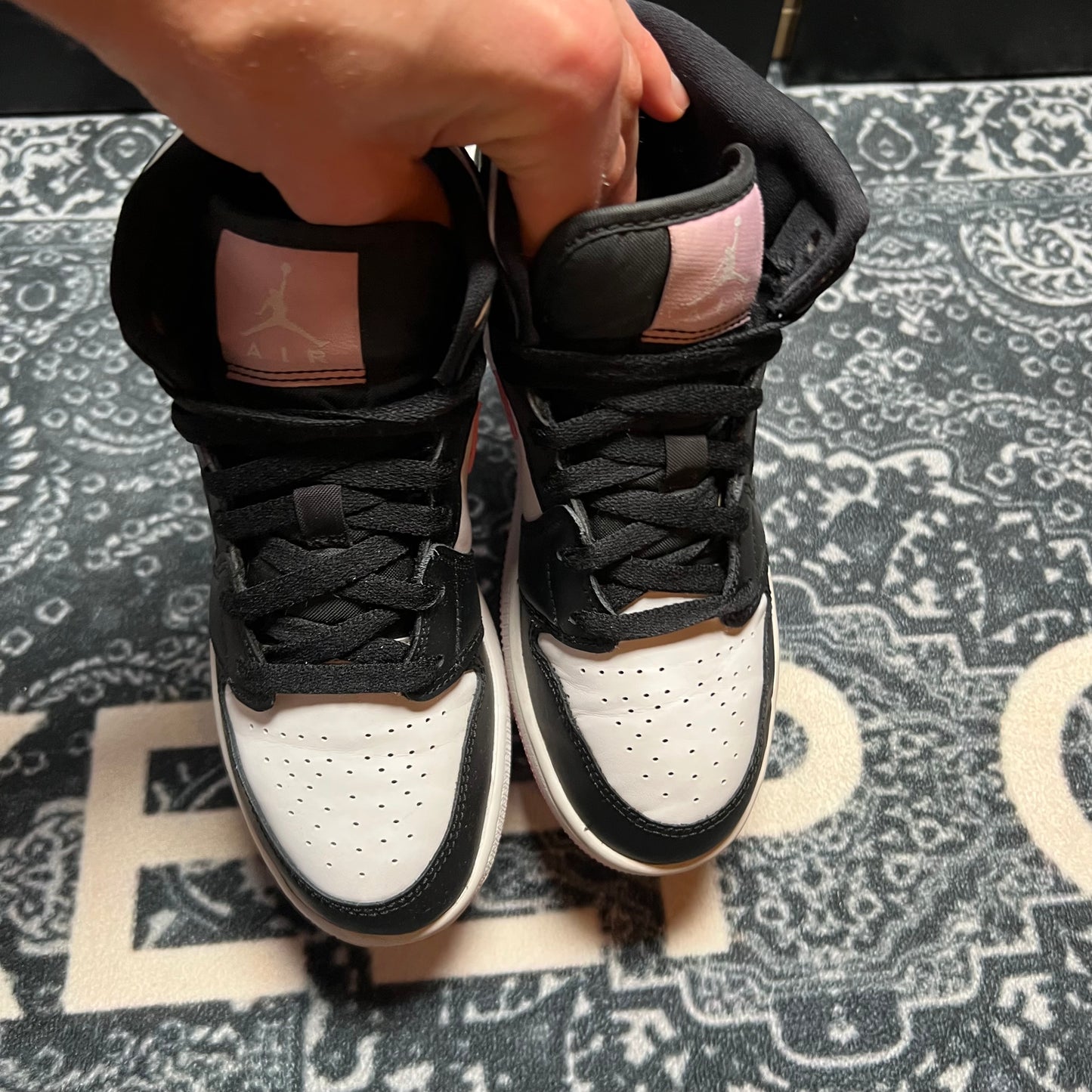 Jordan 1 Mid Arctic Pink - EU 37.5